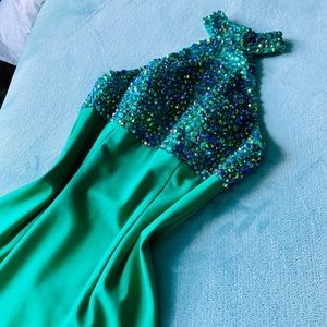 Sherri Hill Bedazzled Emerald Green Mini Dress